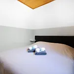5 Entre 2 Et 4 Personne Reynès